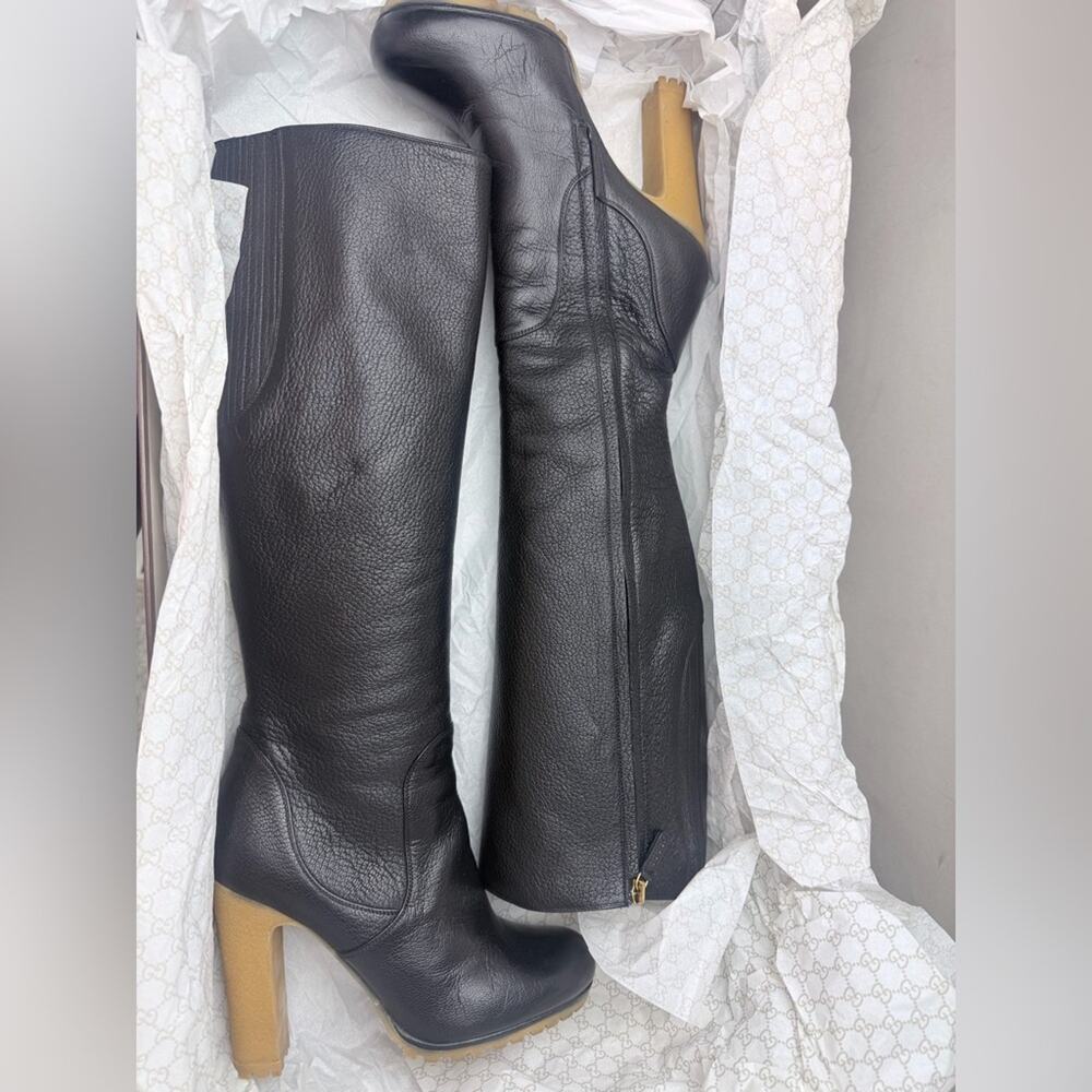 Authentic GUCCI Nero pebbled Leather Lug sole platform boots size 36 with box